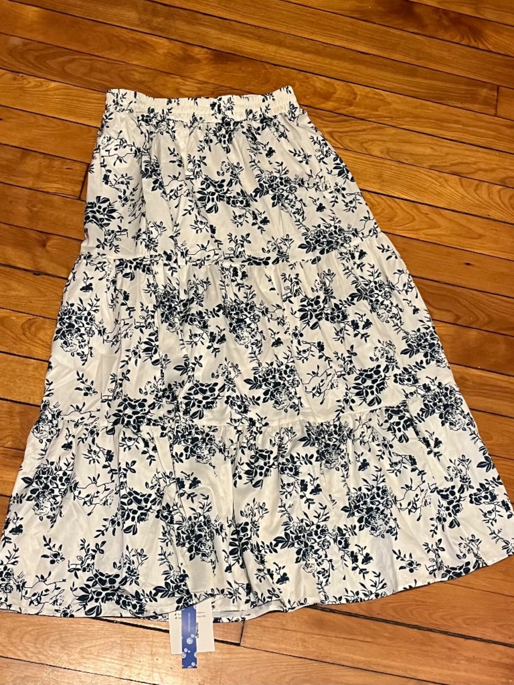 white & navy floral pattern CIDER maxi skirt